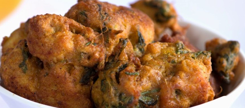 CHICKEN FRITTERS